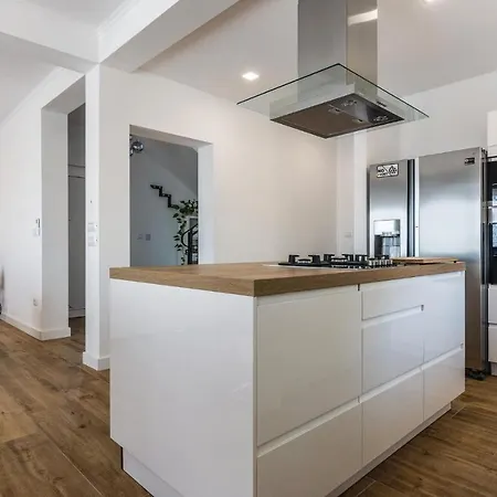 Holiday home Stunning In With House Sea View *