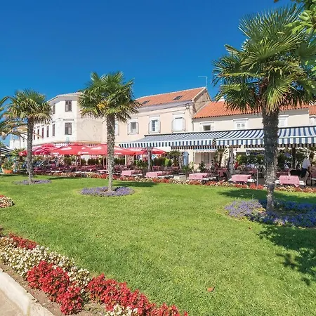 Stunning In With House Sea View *